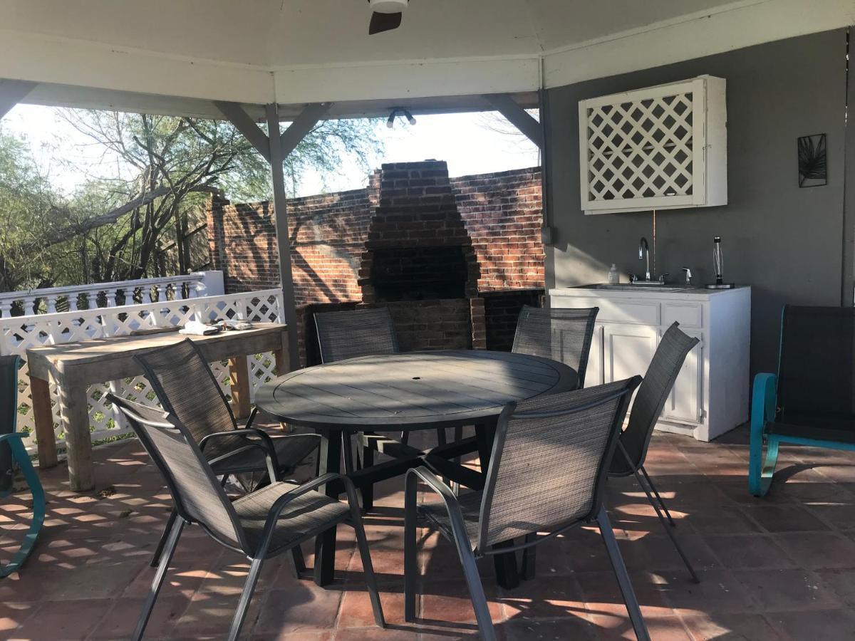 Cheerful 4 Bedroom Home With Pool And Bbq Area With 5Th Bedroom Option Brownsville Exterior foto
